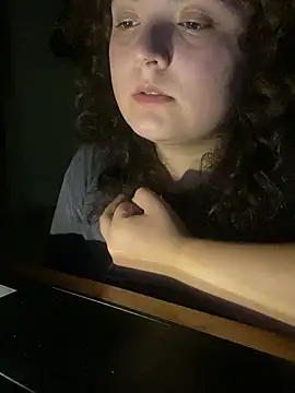 Snapshot of Solangerulo_ chatting on February 23, 2026, 4:36 am Solangerulo online show from February 23, 2026, 4:36 am