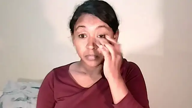 indiansweetflava online show from May 23, 2026, 4:44 am