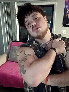 Snapshot of Kiami_Noara chatting on February 21, 2026, 7:21 am Kiami Noara online show from February 21, 2026, 7:21 am