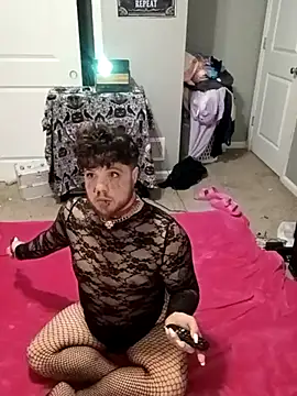 Snapshot of Kiami_Noara chatting on February 2, 2026, 10:09 pm Kiami Noara online show from February 2, 2026, 10:09 pm