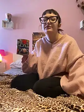 Snapshot of severingratty chatting on November 10, 2025, 8:08 am severingratty online show from November 10, 2025, 8:08 am