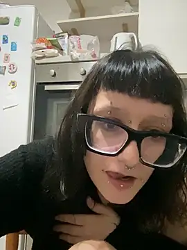 Snapshot of severingratty chatting on October 2, 2025, 9:18 pm severingratty online show from October 2, 2025, 9:18 pm