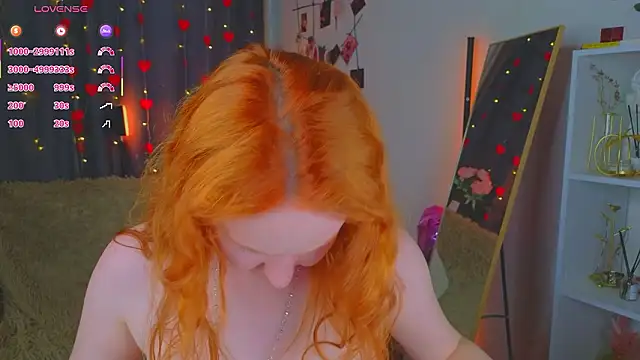 JoyceJones online show from March 1, 2026, 9:15 pm