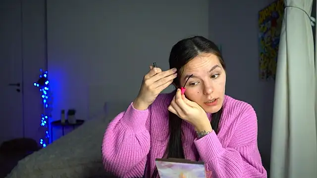 EwelynScott online show from December 2, 2025, 11:17 pm