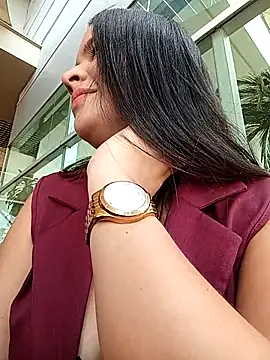 Lambedora 69 online show from February 20, 2026, 7:49 pm