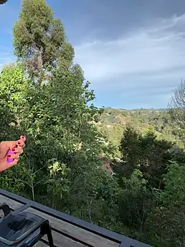 Rose-andres online show from October 31, 2025, 9:22 pm