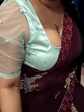 Anuforyou19 online show from October 5, 2025, 5:03 pm