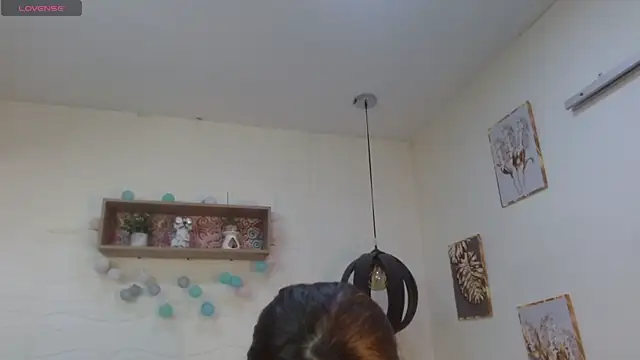 tulunaroja online show from November 26, 2025, 7:14 pm