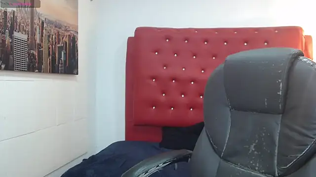 tulunaroja online show from October 29, 2025, 7:57 pm