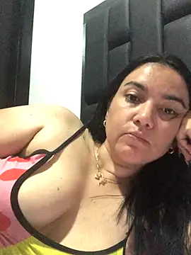 Snapshot of sweetdulcexxx chatting on October 19, 2025, 8:11 pm sweetdulcexxx online show from October 19, 2025, 8:11 pm