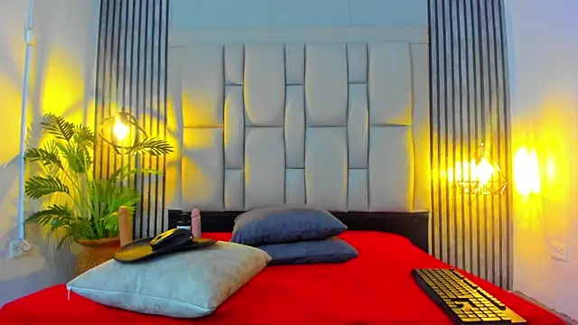 bryonycutee online show from November 27, 2025, 12:16 pm