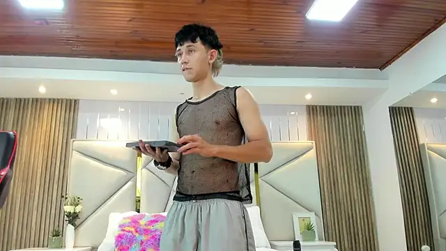 Michael blue online show from October 10, 2025, 7:47 pm