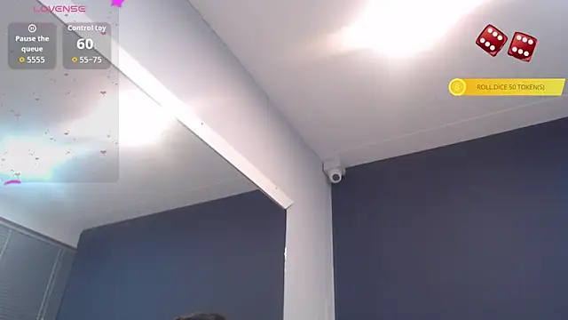 KendraaSimons online show from December 17, 2025, 8:03 pm