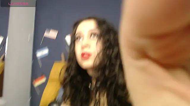 KendraaSimons online show from June 16, 2026, 8:20 pm