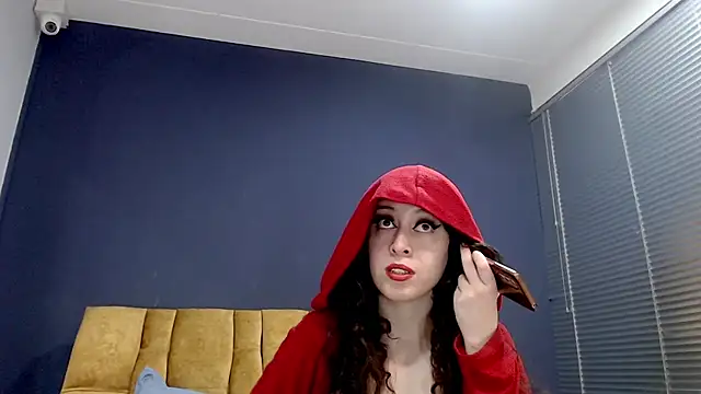 KendraaSimons online show from October 13, 2025, 7:37 pm