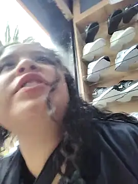 Snapshot of You-sexy-starr chatting on September 27, 2025, 8:37 pm You-sexy-starr online show from September 27, 2025, 8:37 pm