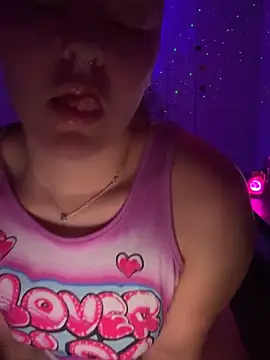 babykalirose online show from September 19, 2025, 1:20 am