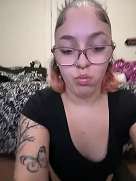 babykalirose online show from February 10, 2026, 2:54 am