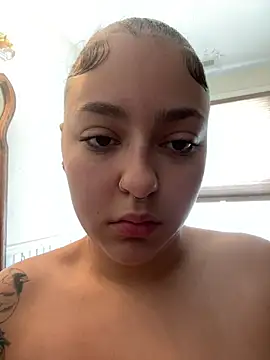 babykalirose online show from February 2, 2026, 4:28 pm