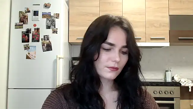 Silviaa a online show from October 19, 2025, 7:16 pm