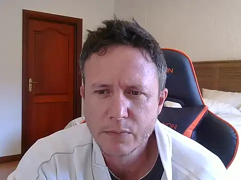 Snapshot of TroyDieselXXX chatting on June 12, 2026, 7:17 am TroyDieselXXX online show from June 12, 2026, 7:17 am