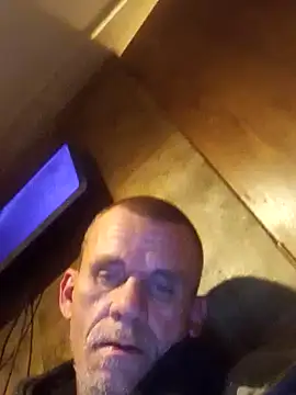 Snapshot of helldonk chatting on December 16, 2025, 12:59 am helldonk online show from December 16, 2025, 12:59 am