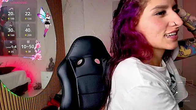 Snapshot of Scaarlettfox chatting on September 27, 2025, 8:15 pm Scaarlettfox online show from September 27, 2025, 8:15 pm