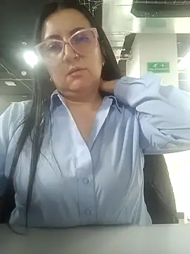 Romina693 online show from November 27, 2025, 6:14 am