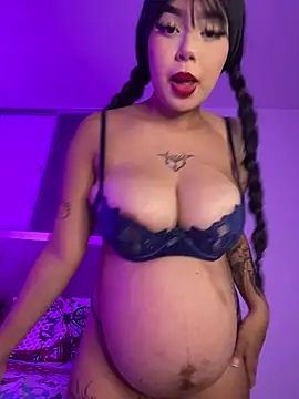 lucialauper  online show from December 21, 2025, 12:35 am