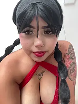 lucialauper  online show from June 7, 2026, 8:58 pm