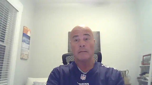 Snapshot of cyclone1212 chatting on October 27, 2025, 10:38 am cyclone1212 online show from October 27, 2025, 10:38 am