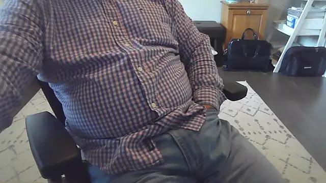 cyclone1212 online show from October 31, 2025, 12:24 pm