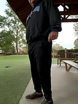 cyclone1212 online show from November 3, 2025, 11:36 am