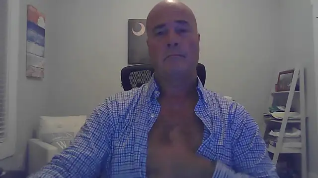 cyclone1212 online show from May 2, 2026, 9:14 am