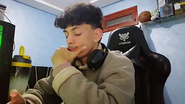 Dark DesireX online show from February 12, 2026, 7:35 pm