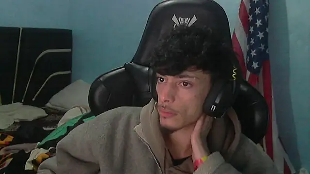 Snapshot of Dark_DesireX chatting on January 9, 2026, 11:33 pm Dark DesireX online show from January 9, 2026, 11:33 pm