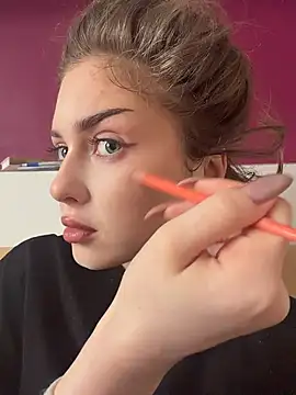 Snapshot of KellyKeler chatting on February 25, 2026, 11:21 am KellyKeler online show from February 25, 2026, 11:21 am