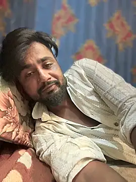 Munny6677 online show from November 11, 2025, 7:41 pm