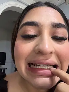 JasmineRhodes online show from November 25, 2025, 1:00 pm