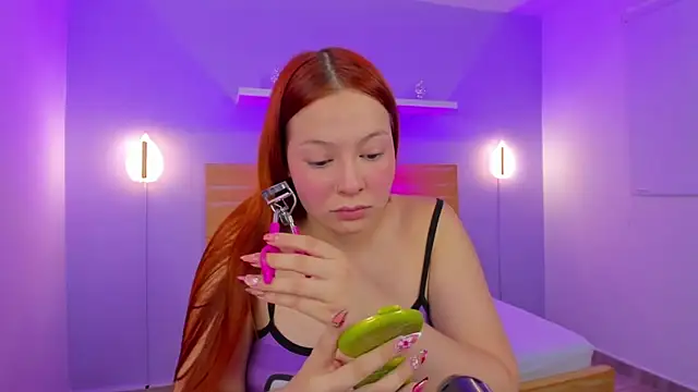 kitty sweeety  online show from May 29, 2026, 1:06 pm