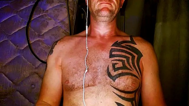 Snapshot of Yournaughty chatting on June 18, 2026, 5:17 am Yournaughty online show from June 18, 2026, 5:17 am