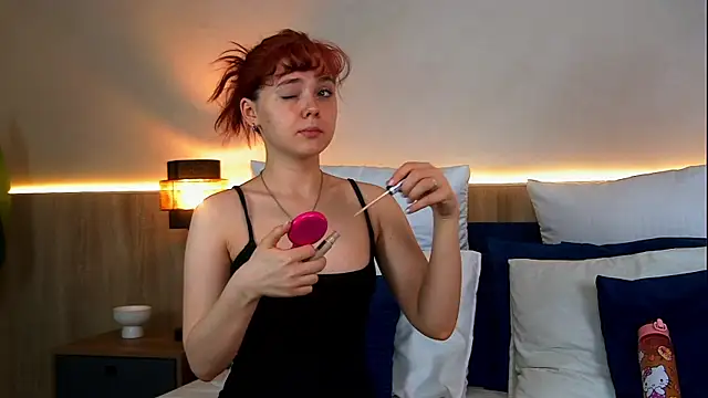 Nora  Ray online show from May 31, 2026, 7:25 pm