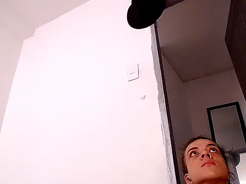 saara johnson496 online show from October 12, 2025, 4:19 pm