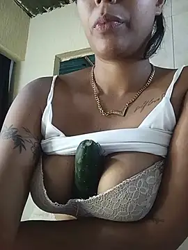 Fernanda30 online show from June 9, 2026, 2:29 pm
