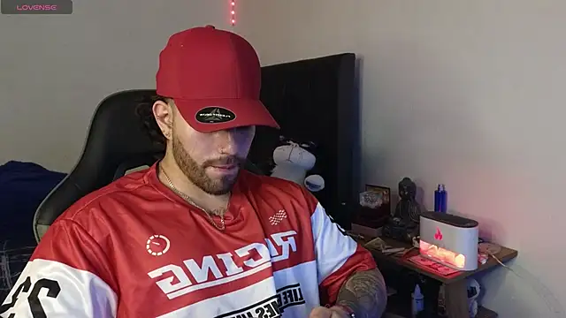 Snapshot of Ades_Lowe chatting on February 25, 2026, 4:34 am Ades Lowe online show from February 25, 2026, 4:34 am