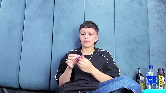 Megan Thompson  online show from March 4, 2026, 2:19 am