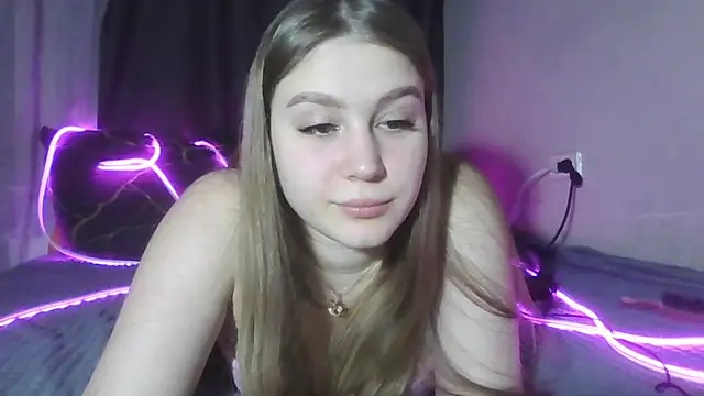 Snapshot of yourhoney_Lola_ chatting on November 17, 2025, 2:54 pm yourhoney Lola online show from November 17, 2025, 2:54 pm