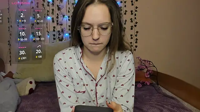 ShalinaMontana online show from October 19, 2025, 3:26 pm