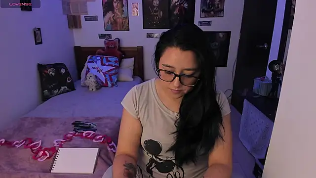 Cherry blush  online show from February 7, 2026, 5:21 pm