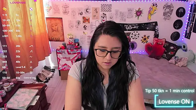 Snapshot of Cherry_blush_ chatting on April 21, 2026, 6:58 pm Cherry blush online show from April 21, 2026, 6:58 pm